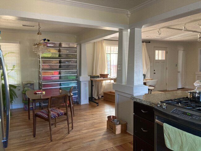 Foto del edificio - 387 Tyler Rd NW
