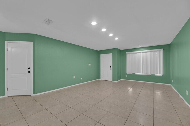Foto del edificio - 3619 E Prestwick St
