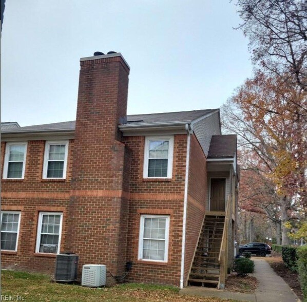 Foto del edificio - 5080 Gatehouse Way