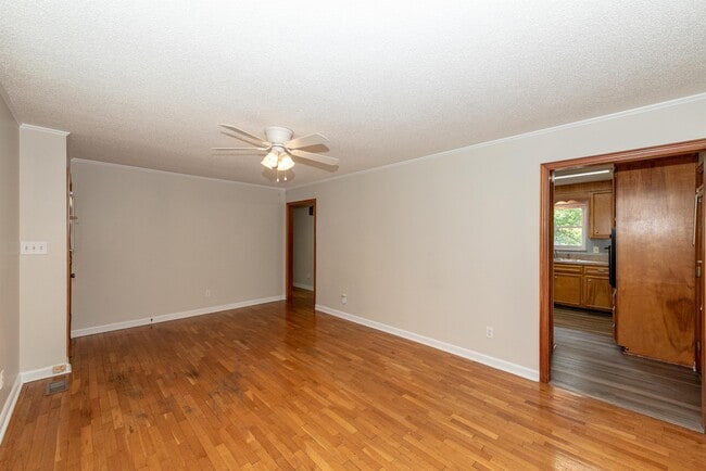 Photo - 2900 Troy Ave House