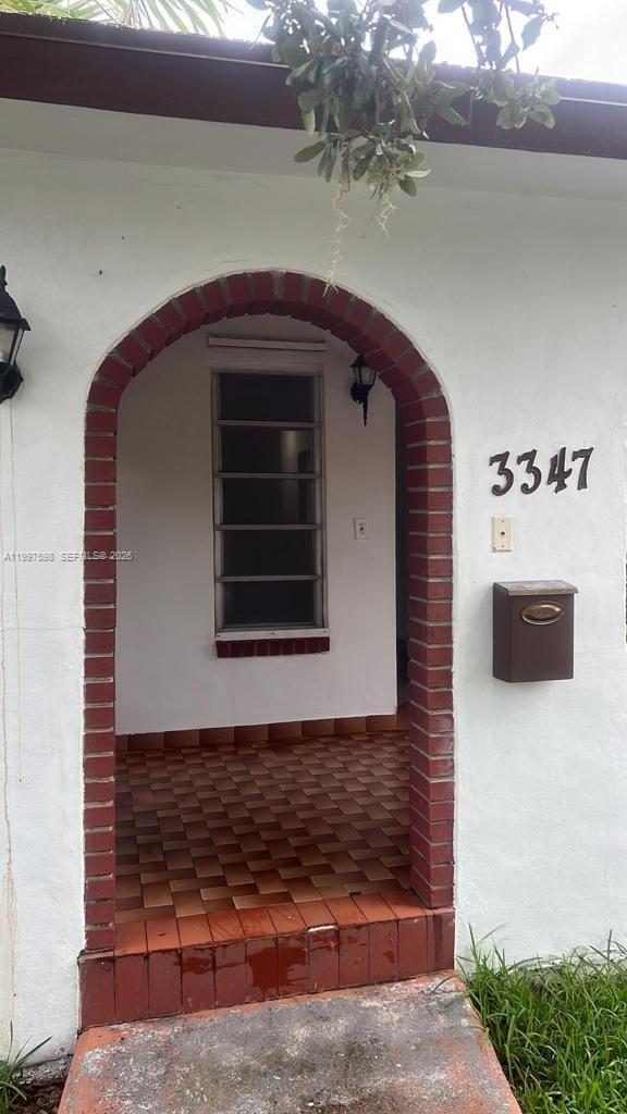 Foto del edificio - 3347 SW 23rd St