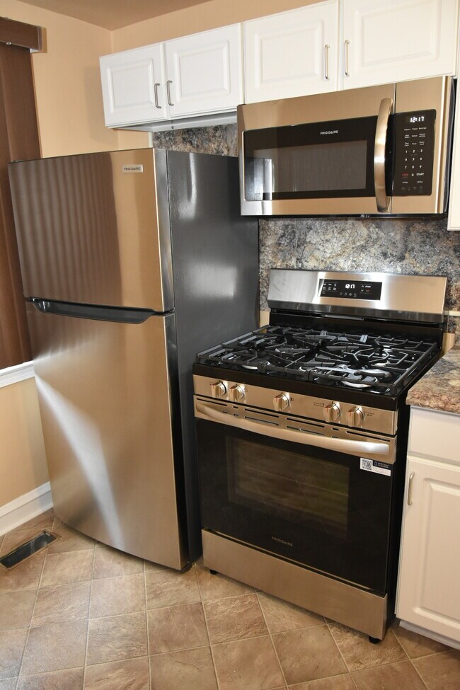 Foto del edificio - 3300 W Queen Ln