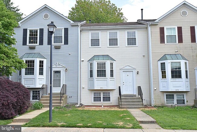 Foto del edificio - 891 Bayridge Dr