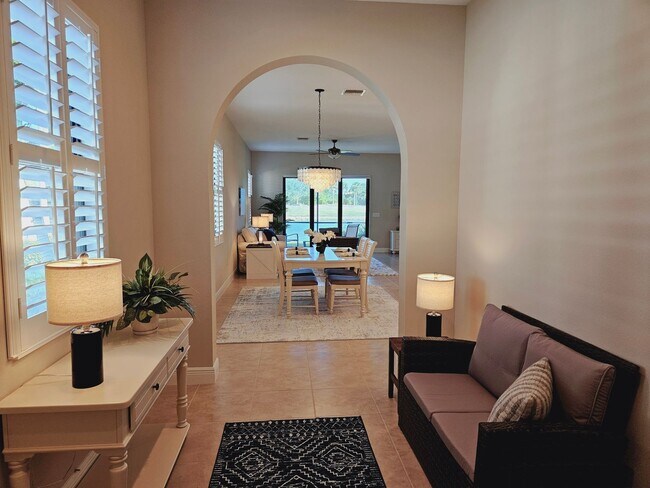 Foto del edificio - Seasonal Short-Term Single Family located at Sarasota National Golf Club (Social Membership) with...