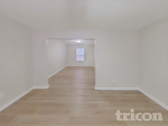 Building Photo - 2108 Wilkinson Dr