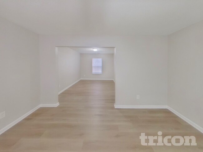 Foto del edificio - 2108 Wilkinson Dr