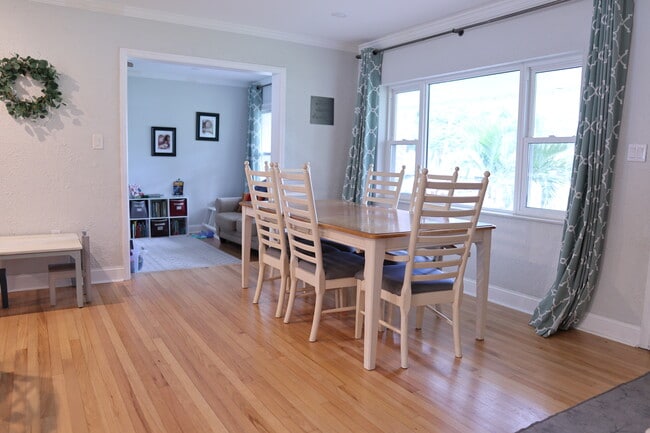 Foto del edificio - 2421 Covina Way S-Mortgage