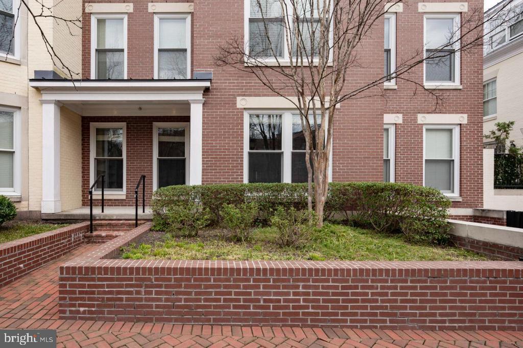 Foto principal - 910 Powhatan St