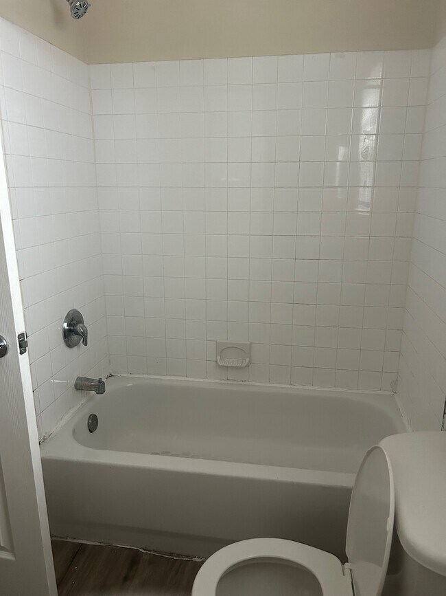 Foto del edificio - 1122 W 6th St