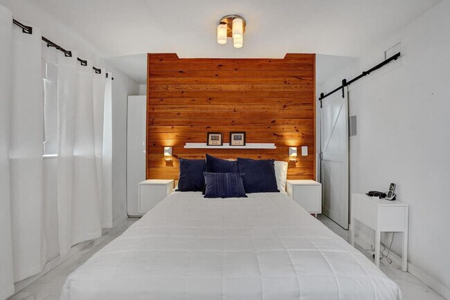 Foto del edificio - 3215 NE 7th St