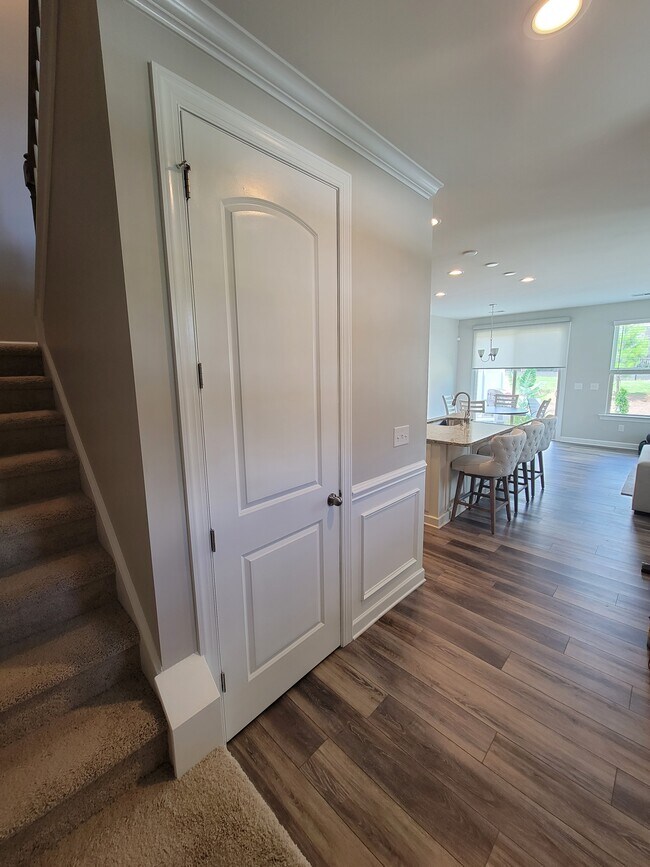 Building Photo - 5806 Clan Maclaine Dr