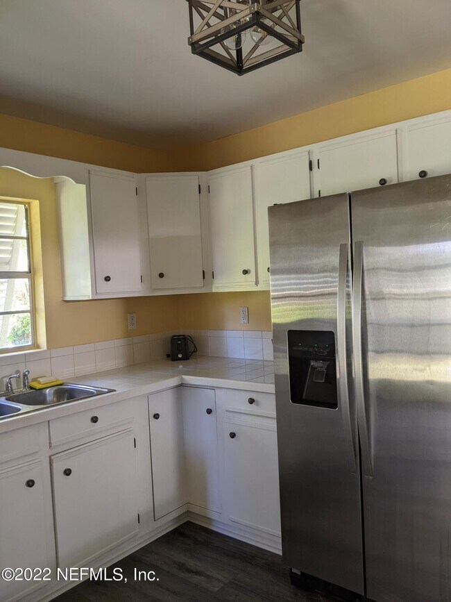 Building Photo - 164 Gault St