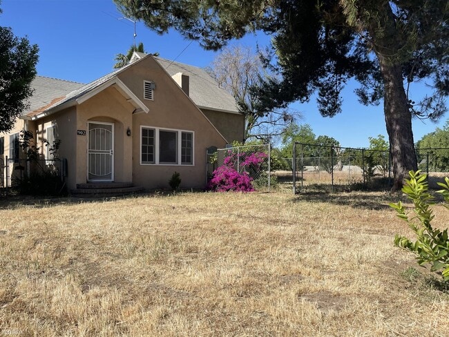 Building Photo - 2 br, 1 bath House - 902 California Avenue
