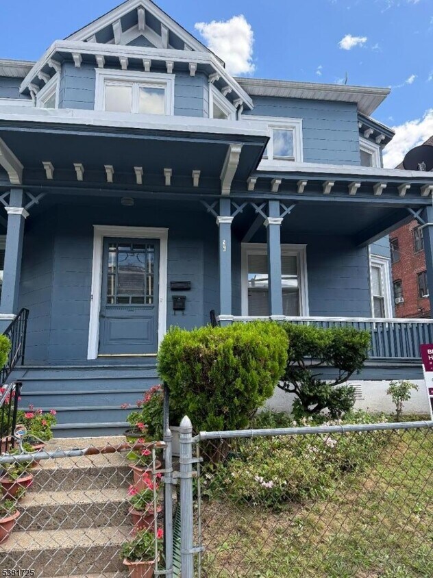 Foto principal - 196 Cleveland St