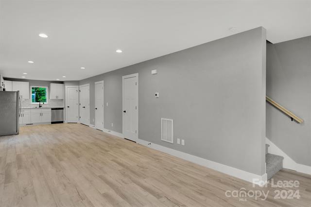 Building Photo - 415 Roper Dr