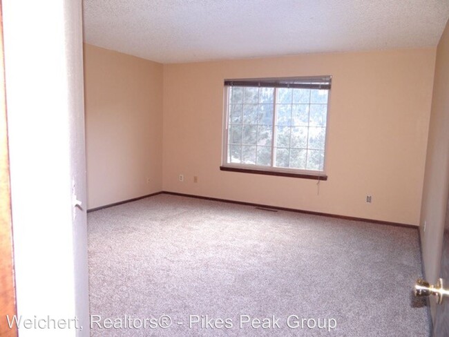 Building Photo - 10645 Green Mountain Falls Rd