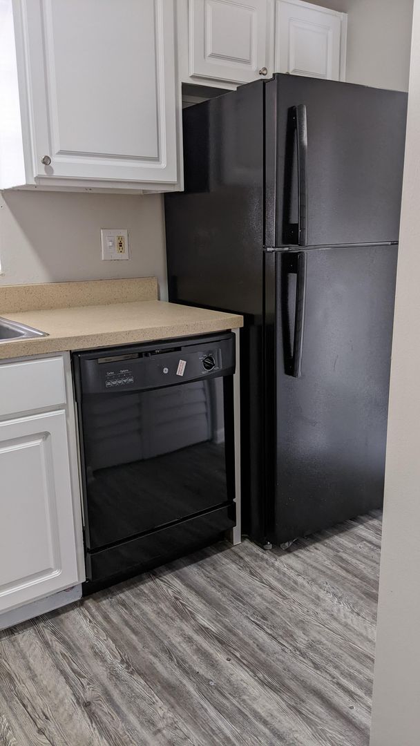 Foto del edificio - Linton Oaks townhouse - Completely Remodeled