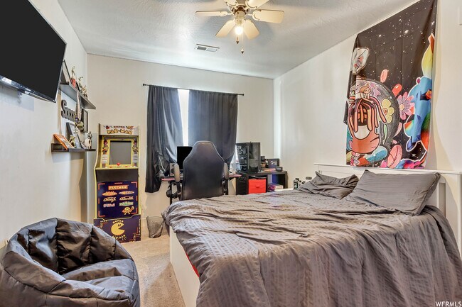 Foto del edificio - 7209 N Brook Ridge