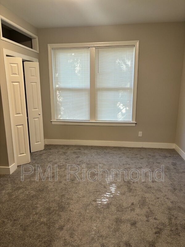 Building Photo - 3301 Stockton St