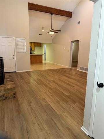 Foto del edificio - 5204 Yucca Dr