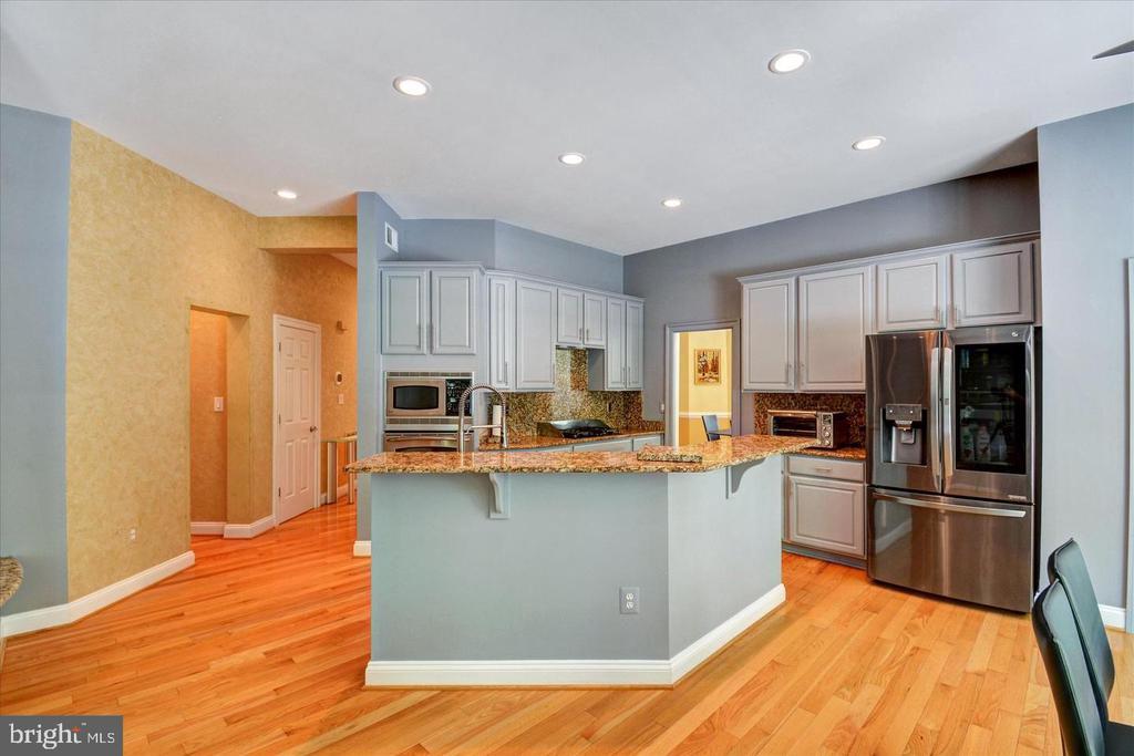 Primary Photo - 2732 Lightfoot Dr