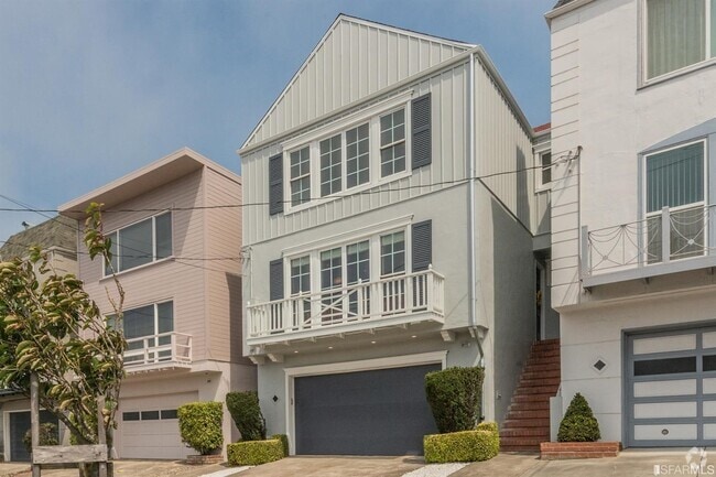 Building Photo - 1668 18th Ave