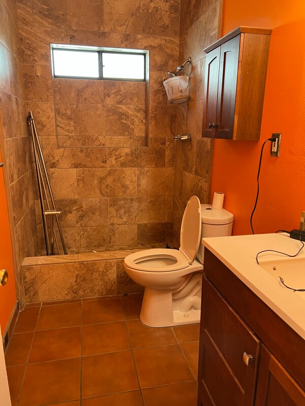 Foto principal - 2128 E 9th St