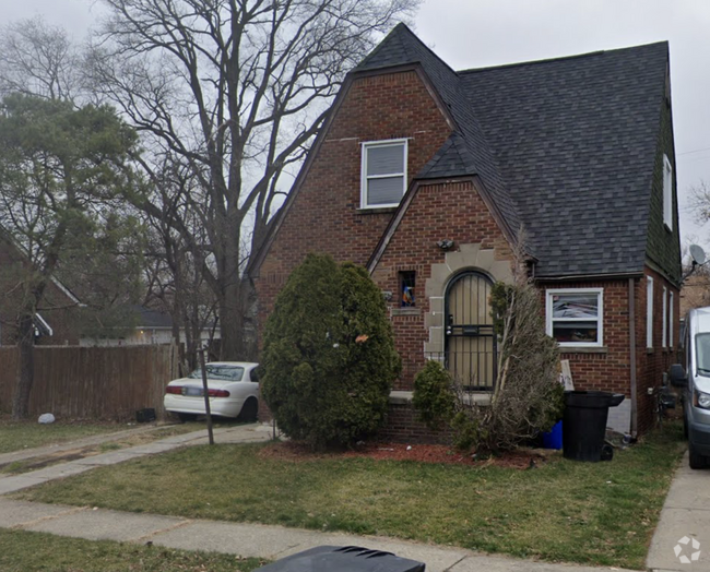 Building Photo - 7404 Fielding St