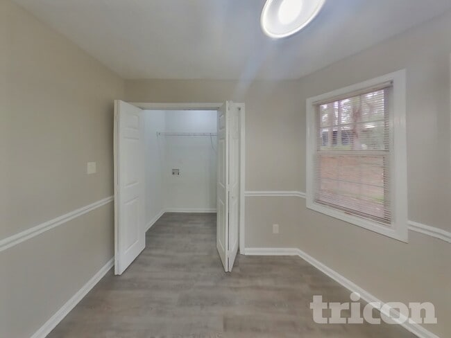 Foto del edificio - 850 Rambling Rose Ct NW