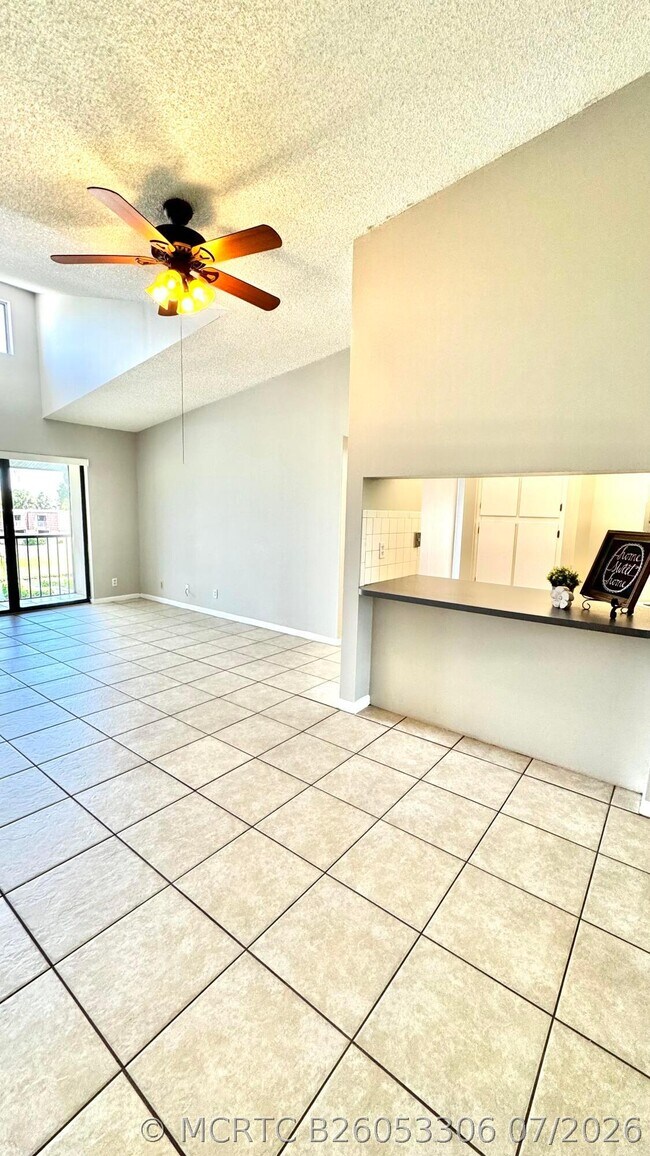Building Photo - 1007 Green Pine Blvd