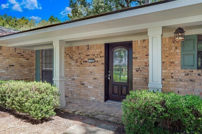 Foto del edificio - 108 Deerwood Ln