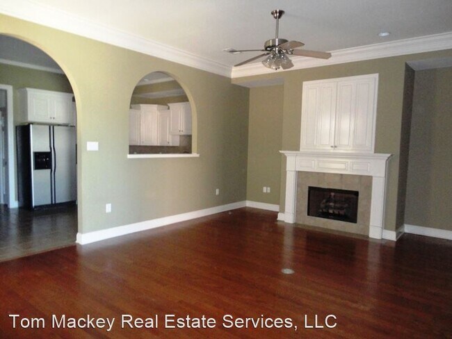 Foto del edificio - 3 br, 2 bath House - 3824 SUMMERVILLE AVE.