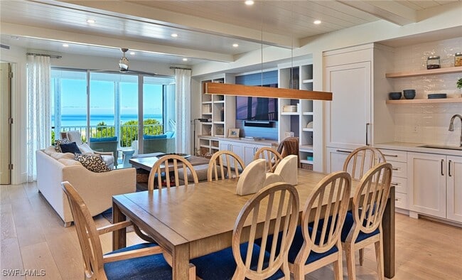 Foto del edificio - 265 Barefoot Beach Blvd