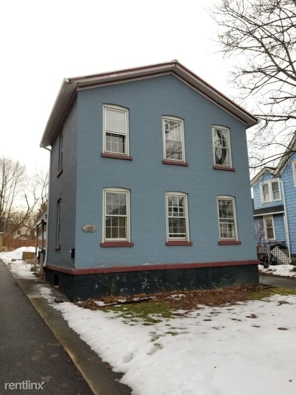 147 Caroline St, Rochester, NY 14620 House Rental in Rochester, NY