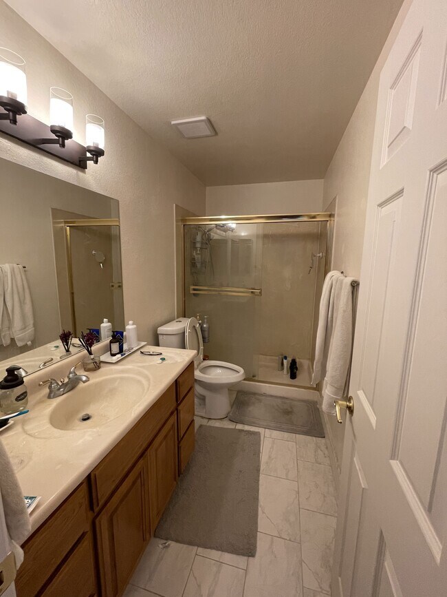 Foto del edificio - 34228 Siward Dr