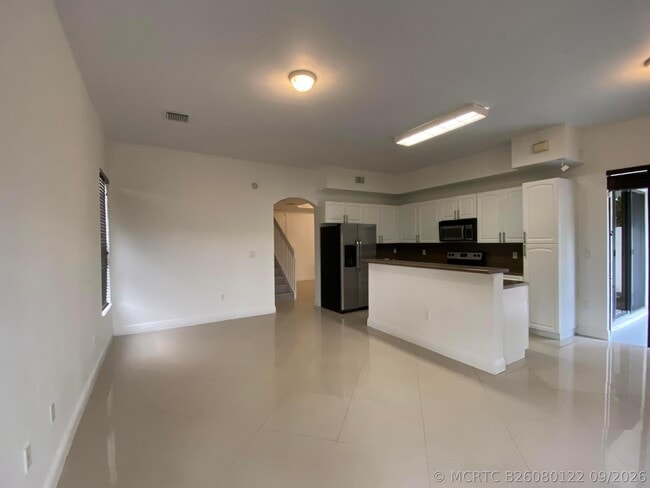 Building Photo - 8936 SW 228th Ln