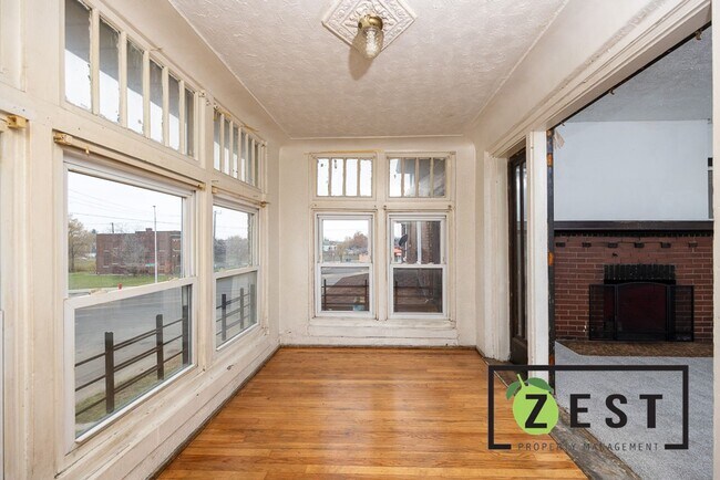 Foto del edificio - 4016 Hogarth St