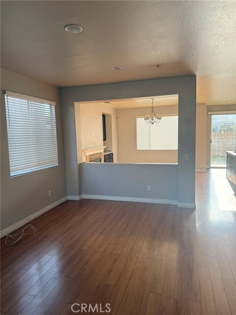 Foto del edificio - 5752 Tamarisk Way