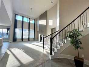 Building Photo - 15815 Sunlit Falls Dr