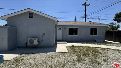Building Photo - 11838 Allard St
