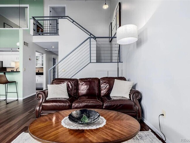 Foto del edificio - 3003 S 79th Ave