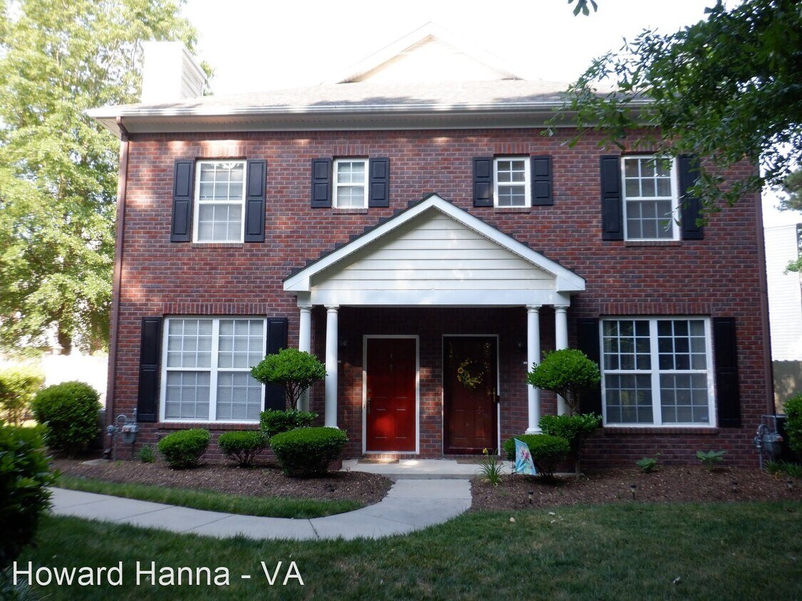 Foto principal - 2 br, 2.5 bath House - 5848 Ludington Drive