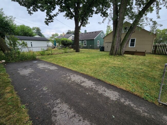 Foto del edificio - 2 bed 1 bath North Ferndale ranch