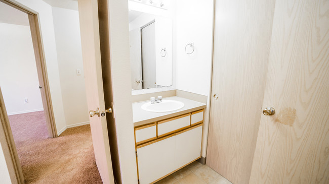 Baño principal - Amber Park Apartments