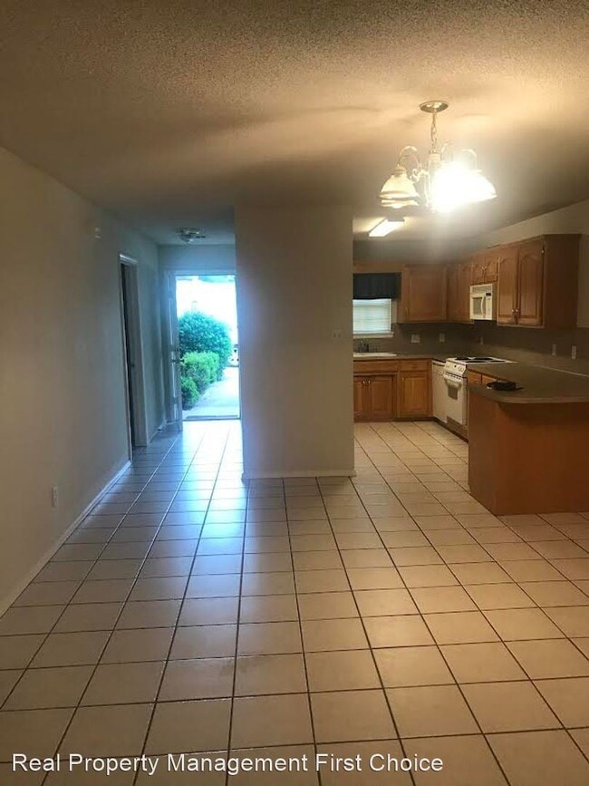 Building Photo - 2 br, 2 bath House - 203 H Street