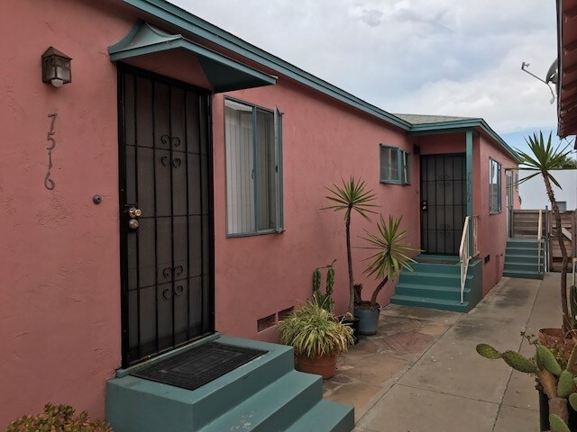 7516 1/2 APARTAMENTO TRASERO - 7516 1/2 Draper Ave