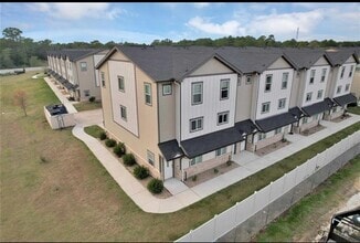 Building Photo - 12603 Telge Rd