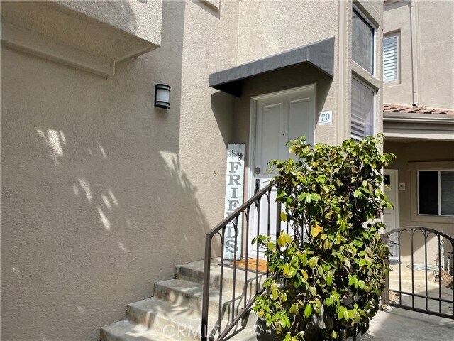 Building Photo - 79 Fleurance St