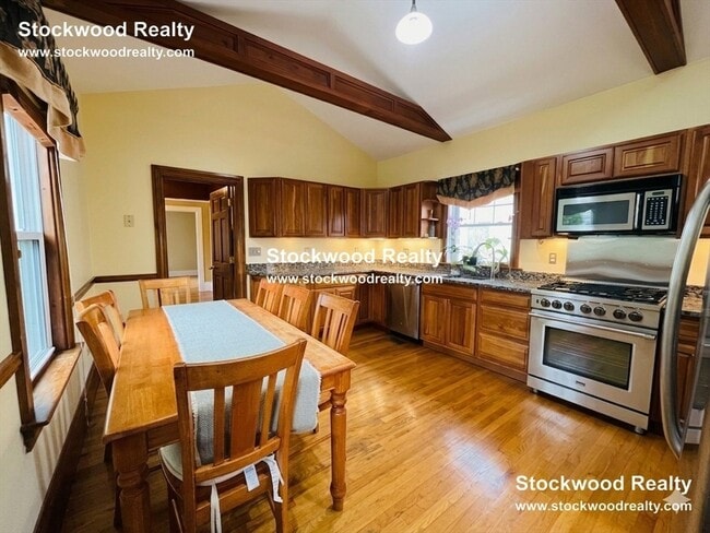 Foto del edificio - 36 Spring Garden St