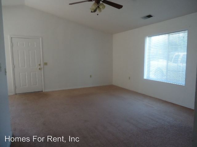 Foto del edificio - 1976 W Roby Ave